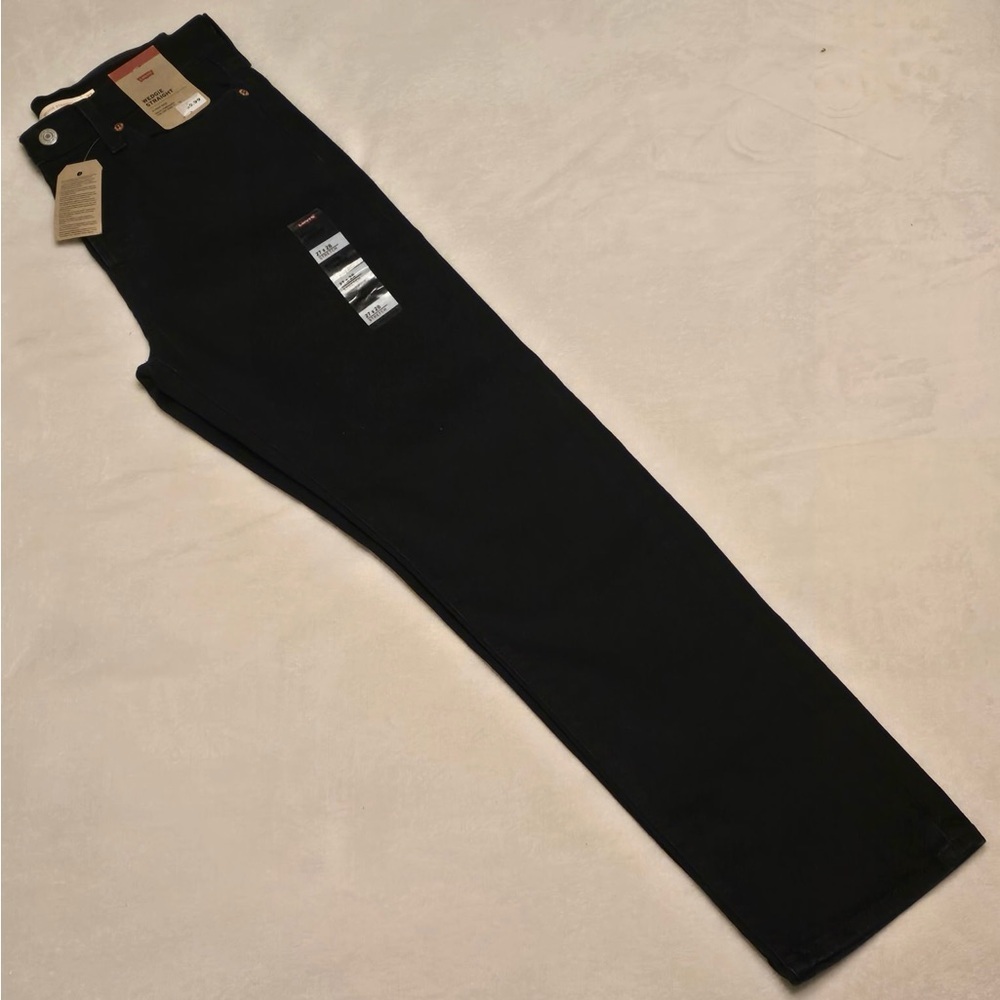 Levi's Women’s “Wedgie” Straight Black Jeans 27 x 28